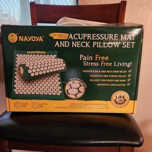 Acupressure mat and neck pillow set